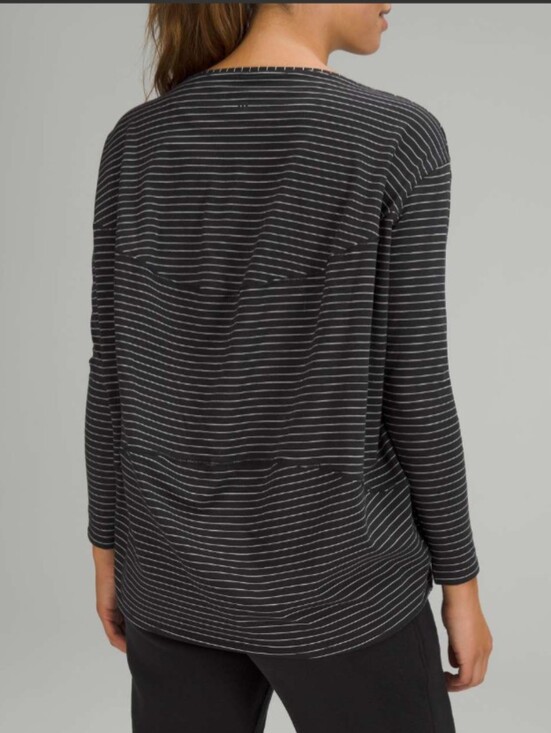 lululemon athletica Tops - Lululemon Back In Action